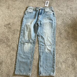 Brand new Princess Polly size US 6 straight leg ripped jeans!
